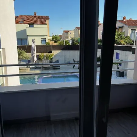 Semesterbostad Casa Moderna Pula